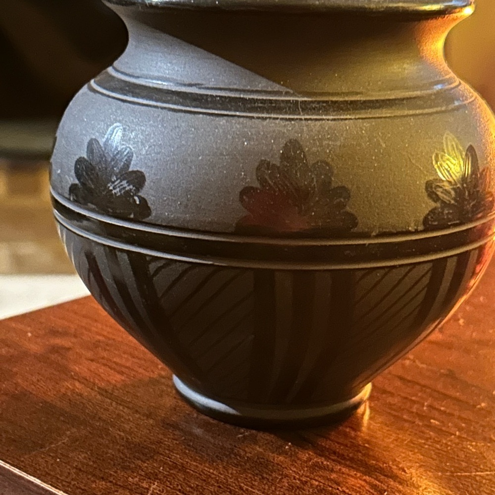 Elegant Black and Gray Vase